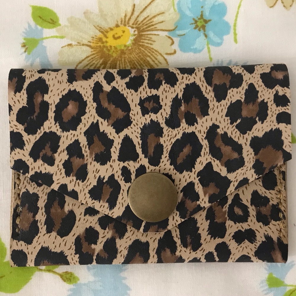 Hand Crafted 🐆 Leopard Print Wallet Card Holder